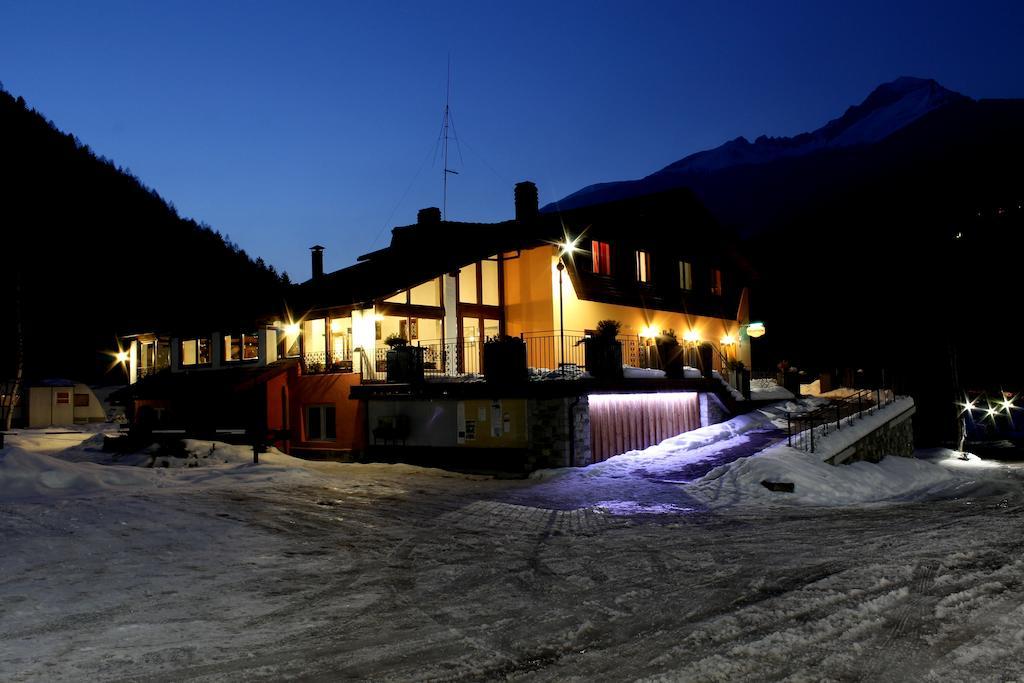 Chalet Presanella Тему Екстер'єр фото